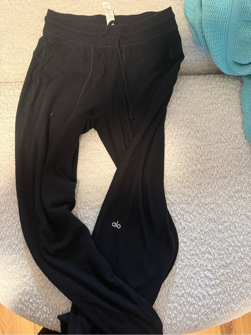 ALO Yoga Women’s Black Jogger Sweatpants
